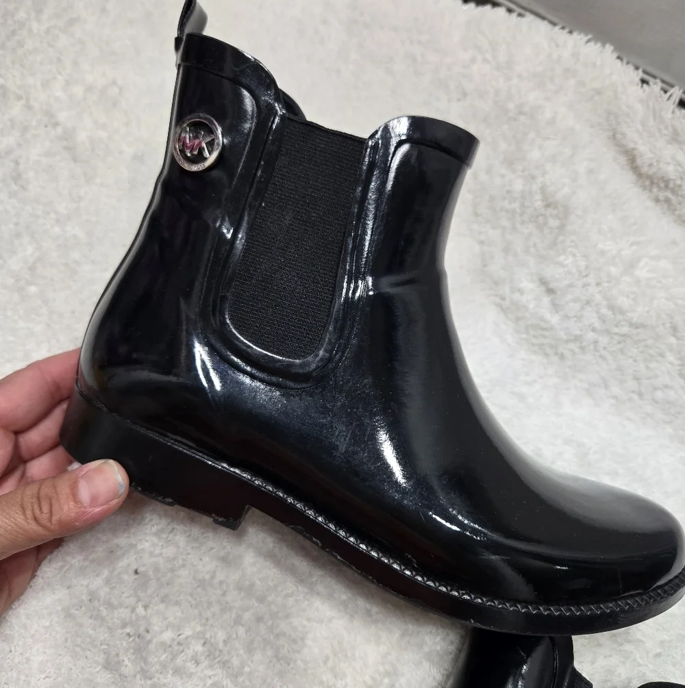 Michael Kors Women's Black Rain Booties Flat Rubber Ankle Boots US Size 8